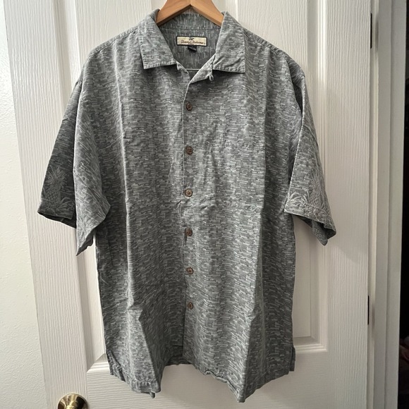Tommy Bahama Other - Tommy Bahama Hawaiian Shirt Men's L Pineapple 100% Silk Geometric Golf Camp